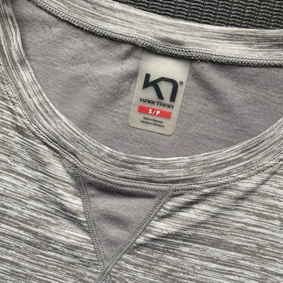 KARI TRAA Running/Yoga t-shirt - Women’s S/P - Picture 5 of 8